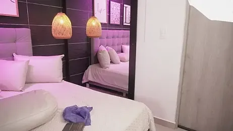 BellaLatinaTS webcam model stream image