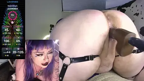 ivenxxxvain webcam stripchat model stream image