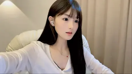 LH7 webcam model stream image