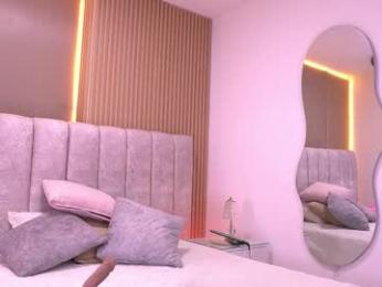 vvioleta_ webcam model stream image