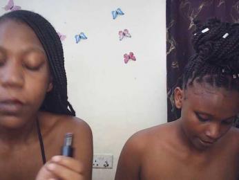 Ebbonyrakael webcam model stream image