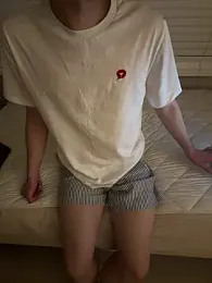 max_04 webcam model stream image