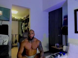 Andrew Johnsonn webcam flirt4free model stream image