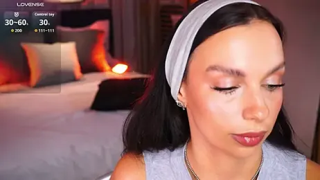 LunaNight webcam stripchat model stream image