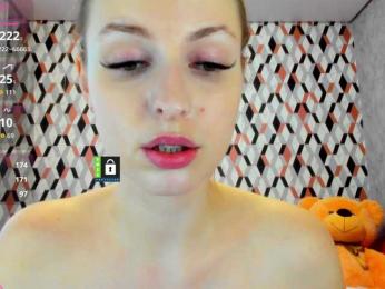 PinkPanterka webcam model stream image