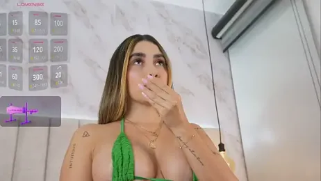 Annyy_Rosse webcam model stream image