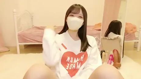 roachan_ webcam model stream image