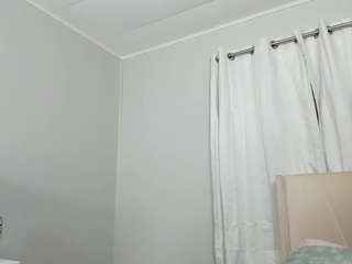 surecakes webcam model stream image