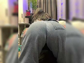 MagicMelody webcam bongacams model stream image