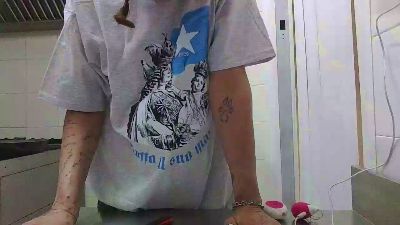 AlbaFox webcam model stream image