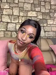 VeryGoodBadGirl1 webcam stripchat model stream image