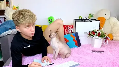 LandelRay webcam model stream image