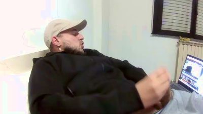 bulldotatosexy webcam cam4 model stream image