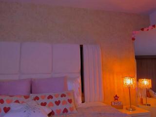 Tifanny Dream webcam flirt4free model stream image