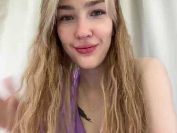AlinnaAnnila webcam model stream image