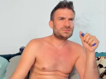 10in_deluxe webcam chaturbate model stream image