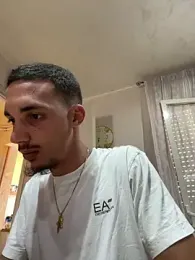 piccolo2002 webcam model stream image