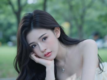 AgelaHui webcam model stream image