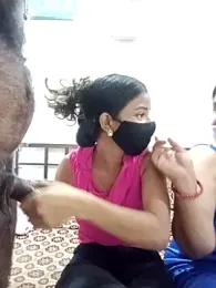 HoneyHush webcam model stream image