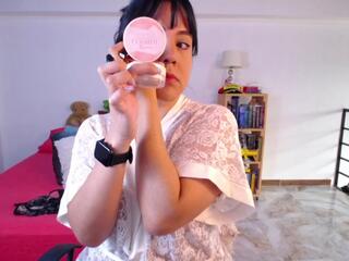 Ariane Elisse webcam model stream image