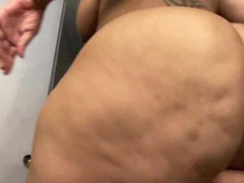 CocaNutt webcam model stream image