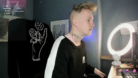 AlexxSweet webcam model stream image