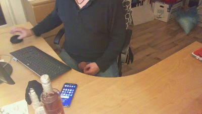 Barefooter webcam model stream image