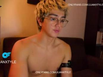 juancamroom webcam chaturbate model stream image