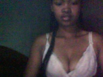 Allycha1 webcam model stream image