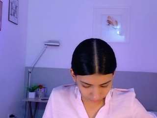 littlee-emily webcam model stream image