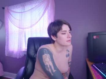 aynmarie webcam model stream image