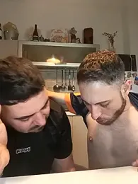 bear_skinny webcam model stream image