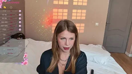 KristinaMoon webcam model stream image