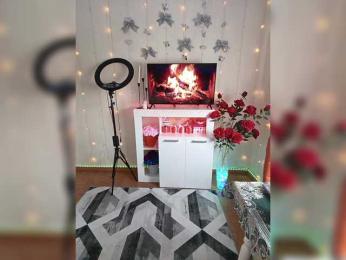 Lana73 webcam model stream image