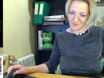 Nadin-slut webcam bongacams model stream image