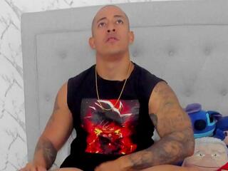 Luigi Ferrara webcam flirt4free model stream image