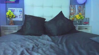 Sharon_Tyga20 webcam model stream image