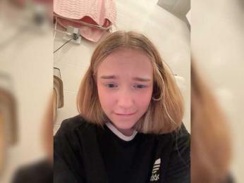 MimiMila webcam model stream image