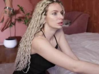 alexa_alex_liepa webcam model stream image