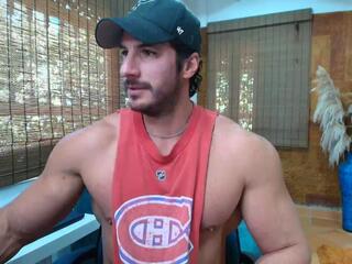 Icarus Secret webcam model stream image