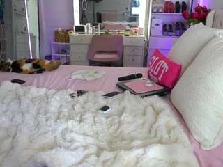 emmagray01 webcam camsoda model stream image