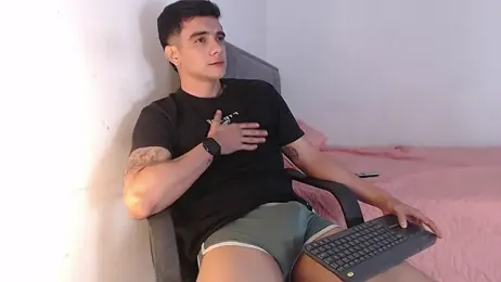 adam_levis17 webcam model stream image