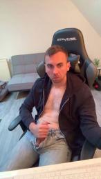 Runtasty96 webcam cam4 model stream image