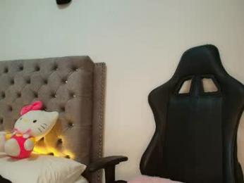 just_isa webcam model stream image