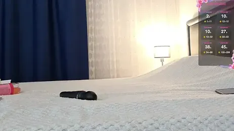 Brilliant-Kiss webcam model stream image