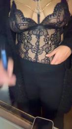 Violetta2022 webcam model stream image