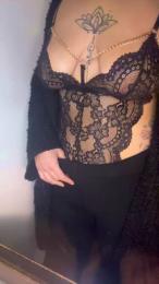 Violetta2022 webcam model stream image