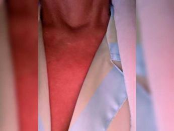 BaditaLuna webcam model stream image