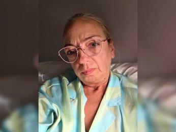 BaditaLuna webcam model stream image