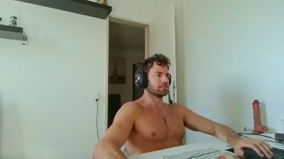 ALPHA_HUNK webcam cam4 model stream image